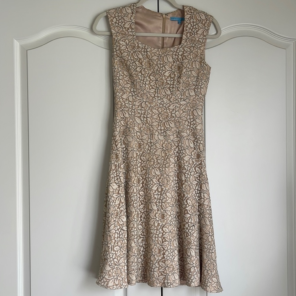 ANTONIO MELANI  vintage style LACE dress, size 0